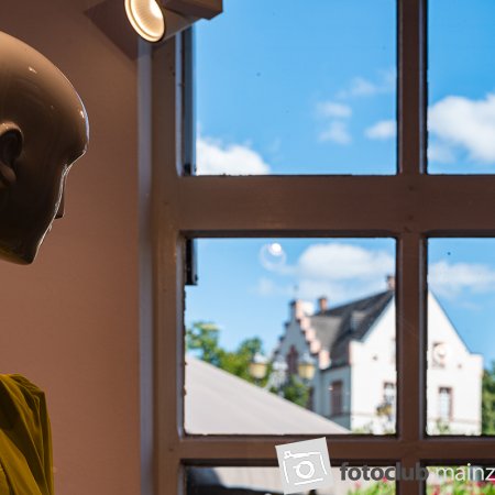 2024 Ausflug nach Wetzlar Jutta Wirthl: &quot;Hinter Gittern 1&quot;